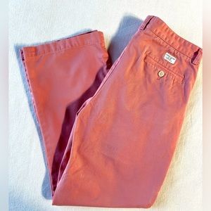 Men’s Vinyard Vines classic club pants. Jetty Red. 100% cotton. EUC.Never worn.